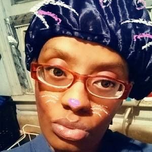 Meet your Posher, Sylvia